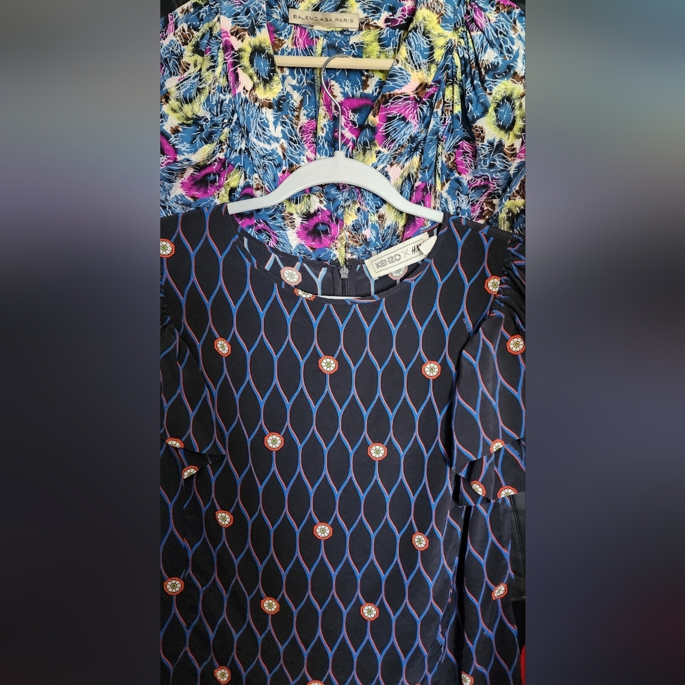 Bundle of 2 Silk Tops Balenciaga & Kenzo size Small